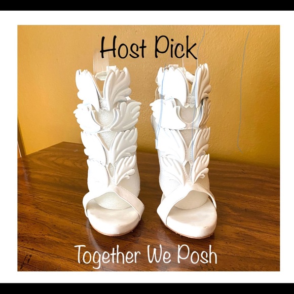 Giuseppe Zanotti Shoes - Giuseppe Zanotti White Coline Cruel Winged Sandals
